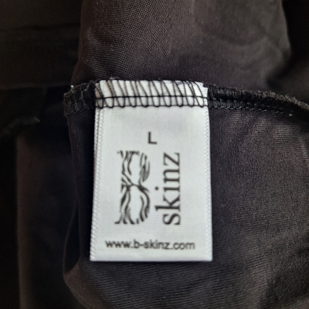 BSkinz Womens Golf Skorts Black W/Mulitcolored Print Size L - Picture 2 of 7